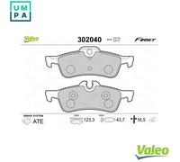 VALEO 302040 Brake pad set