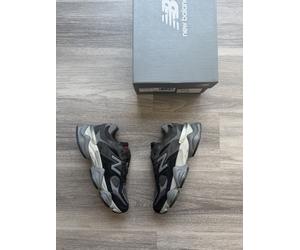 Brand new- New Balance 9060 U9060BLK Black/Grey Women's UK 4