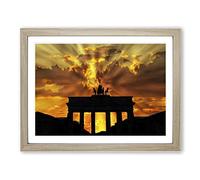 Brandenburger Tor Berlin Germany Modern Framed Wall Art Print, Ready to Hang Picture for Living Room Bedroom Home Office Décor, Oak A4 (34 x 25 cm)