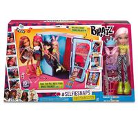 Bratz SelfieSnaps Photobooth with Cloe Doll