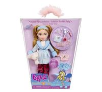 Bratz Slumber Party - Cloe Fashion Doll - With 2 Sets of Pyjamas, Plush Animal and Accessories - Suitable for Kids and Collectors