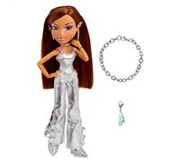 Bratz Charmz Yasmin - Fashion Doll with Collectible Charm Bracelet, Includes Outfit & Accessories, Comes in a Display-Worthy Packaging, Customise and Collect
