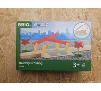 Brio World Railway Crossing 33388 Wooden Trains 2011 New Boxed