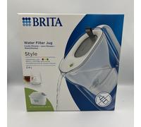 BRITA Style Water Filter Fridge Jug 2.4L With Smart LED Lid + MAXTRA PRO Filter