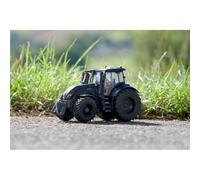 Britains Valtra Q305 Versu Tractor Playset 1:32 Scale