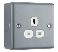 British General Bg Metal Clad Single Unswitched 13A Socket