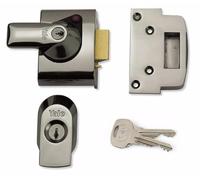 British Standard Nightlatch, BS Compliant Rim Night Latch with Deadlocking Function for External Timber Doors (Yale Chrome)