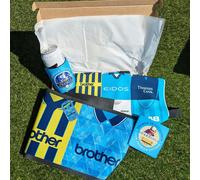 BritishmadeGifts Manchester Blue Football Fan - Retro Bar Box - The Perfect Time Capsule Gift Box for Football Lovers