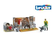 Tiere 62611 - Bworld Cow and Calf Hutch with Farmer & Accessories - 1:16 Agriculture Farm Stable Bull Animals Toy, Multicoloured