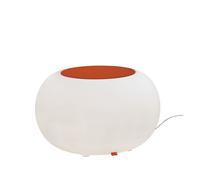 Bubble Indoor Beistelltisch & Sitzgelegenheit von Moree. Bei Bubbel handelt es sich um ein illuminiertes Kleinmöbel. Durch das Filz-Sitzkissen und die Glastischplatte , welche rutschfest aufgelegt werden, kann Bubble wahlweiße als Sitzgelegenheit oder stylischer Beistelltisch verwendet werden. Bei der Multicolour LED-Varianten stehen außerdem Intervall-Farbwechselprogramm oder die dauerhafte Beleuchtung in einer Farbe zur Wahl. Sie leuchten in allen Lichtfarben inklusive weiß und verfügen über eine Fernbedienung . Material und Form Bubble besteht aus weißem, seidenmatten und UV resistenten Polyethylen . Es hat einen Durchmesser von 68 cm und ist 41 cm hoch. Die Tischplatte hat einen Durchmesser von 40 cm . Das alternative Sitzkissen aus Filz hat ebenfalls einen Durchmesser von 40 cm und kann in den Farben Orange, Rot, Violet, Mai Grün und Anthrazit bestellt werden. Geliefert wird Bubble entweder mit einer Tischlatte oder einem Sitzkissen. Beides kann einzeln nachgekauft werden. Technische Details Kabel ca. 3 m klar, IP 20 für den Innenbereich. Leuchtmittel BUBBLE Indoor : LED-Leuchtmittel E27, 5.5W, 500 Lm, Warmweiß (3000 K) Energieeffizienzklasse F BUBBLE Indoor LED : 9W RGBW LED-Lampe mit Fernbedienung, Energieeffizienzklasse F