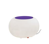 Bubble Outdoor Beistelltisch & Sitzgelegenheit von Moree Bei Bubbel handelt es sich um ein illuminiertes Kleinmöbel . Durch das Filzsitzkissen und die Glastischplatte , welche rutschfest aufgelegt werden, kann Bubble wahlweiße als Sitzgelegenheit oder stylischer Beistelltisch verwendet werden. Bei den LED-Varianten stehen außerdem Intervall-Farbwechselprogramm oder die dauerhafte Beleuchtung in einer Farbe zur Wahl. Sie leuchten in allen Lichtfarben inklusive weiß und verfügen über eine Fernbedienung . Material und Form Bubble ist mit normalem Leuchtmittel oder energiesparenden Multicolor LED erhältlich. Bubble besteht aus weißem, seidenmatten und UV resistenten Polyethylen . Es hat einen Durchmesser von 68 cm und ist 41 cm hoch . Die Tischplatte hat einen Durchmesser von 40 cm . Das alternative Sitzkissen aus Filz hat ebenfalls einen Durchmesser von 40 cm und kann in den Farben Orange, Rot, Violet, Mai Grün und Anthrazit bestellt werden. Geliefert wird Bubble entweder mit einer Tischlatte oder einem Sitzkissen . Beides kann einzeln nachgekauft werden. Technische Details Kabel ca. 5 m schwarz, IP 44 für den Außenbereich. Leuchtmittel: BUBBLE Outdoor: 1 x max. 40 W E27, Energieeffizienzklasse F BUBBLE Outdoor LED: 9W RGBW LED-Lampe mit Fernbedienung, Energieeffizienzklasse F BUBBLE Outdoor Accu LED: Mehrfarbige/weiße LEDs, Max. 7,2 W mit IR-Fernbedienung Energieeffizienzklasse F