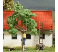 Building a tree house - HO/OO Gauge Busch 1834