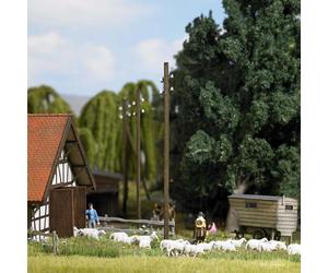 Busch 1569 5 wood telegraph poles 107mm tall