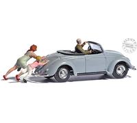 Busch 7823 - 1:87 H0 - Volkswagen Beetle Broken Down Being Pushed