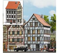 Busch 1536 Old Town Corner Building kit