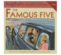 By Enid Blyton - Five Go to Smugglers Top & Five Get into a Fix (Famous Five): AND Five Get into a Fix v. 5