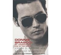 By Joseph D and Richard Pistone and Woodley - Donnie Brasco: My Undercover Life in the Mafia (paperback / softback)
