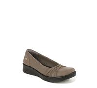 BZees Women's Goody Slip-ons Loafer, Olive, 6.5 UK