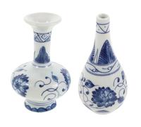 Cabilock Flower Vases Chinoiserie Magnolia Bottles Ceramic Blue and White 2pcs Porcelain Compact Space-saving for Hydroponic Plants and Flowers for Country Decor and Tea Tables