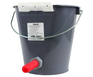 CALF BUCKET FEEDER WITH BRACKET VALVE AND SUPER TEAT 5L Cow Calves Dairy 144