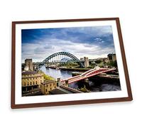 Canvas Geeks Newcastle Quayside Tyne Bridge FRAMED ART PRINT Picture Poster Artwork - Walnut Frame - Size A4
