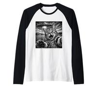 Cat Selfie with UFO Funny Cat Lover Alien UFO Believer Raglan Baseball Tee