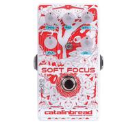 Catalinbread Soft Focus Shoegaze Reverb Pedal with Chorus, Modulation, and Octave-up - 3D