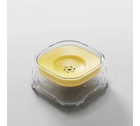 Cats, dogs, and pets should drink water without getting their mouths wet and avoid tipping over the suspended water bowl