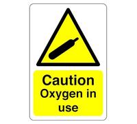 Caution Oxygen in use sign - 1.2mm Rigid plastic for indoor/outdoor usage (200mm x 150mm) Viewing Distance within 5m.