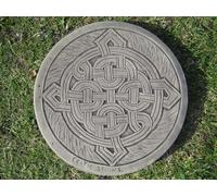 Celtic round knot Stepping stone garden ornament