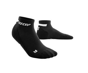 CEP - THE RUN COMPRESSION SOCKS LOW CUT for women | Short running socks in black with compression | Regenerating compression socks for women | Size II | S
