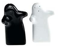Ceramic Salt and Pepper Shakers Set of 2, Farmhouse Salt Shaker, Vintage Spice Shaker for Compact Cooking, Travel, BBQ, Kitchen and Restaurant Decor Black and White