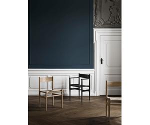 CH37 Chair with armrests Carl Hansen & Søn beech oiled black braid - 5715230883983