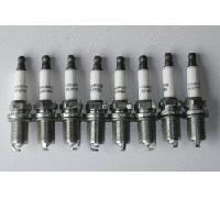 Champion Spark Plugs For V8 Range Rover P38 & Discovery 2 - NLP100320 - 8pc set