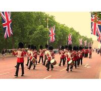 Changing of the Guard & Buckingham Palace Guided Tour Small Group