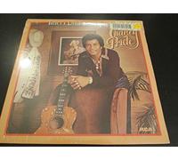 Charley Pride - There's A Little Bit Of Hank In Me