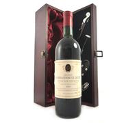 Chateau La Commanderie de Queyret 1986 Saint Estephe Cru Bourgeois (Red wine) vintage wine in a silk lined wooden box with four wine accessories, 1 x 750ml