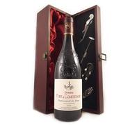 Chateauneuf du Pape 2020 Domaine Font de Courtedune (Red wine) vintage wine in a silk lined wooden box with four wine accessories, 1 x 750ml