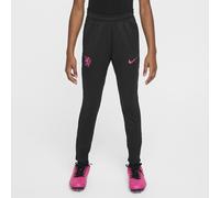 Chelsea F.C. Strike Third Older Kids' Nike Dri-FIT Football Pants - Black - Polyester/Elastane S