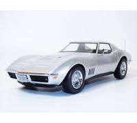 CHEVROLET CORVETTE C3 gris métallisé 1/18