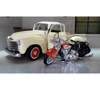 Chevy 3100 1950 FLSTS Springer Harley Davidson Maisto 1:24 Scale Model Truck