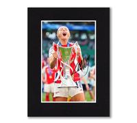 Chloe Kelly Arsenal Ladies - 2025 Champions League Winner Signed 8x6 Inch Mounted Photo Print With Pre Printed Signatures That Would Make A Great Gift For Any Fan And Is Ready To Be Framed.