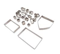 Chrees 18 PCS Gingerbread House Cookie Cutter Stainless Steel, Exquisite 3D Cookie Mold Kit for Christmas Baking