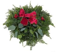 Christmas Artificial Wreath Heart Design Plastic Material Pine Eucalyptus Leaves for Indoor Outdoor Holiday Party Decoration