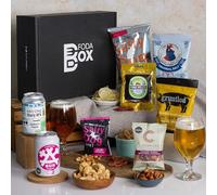 Christmas Beer and Pub Snacks Gift Hamper | 2 Craft Beers 330ml & 7 Snacks, Crackling, Crisps & Snacking Cheese | Craft Beer Gift Set for Men, Hampers by FodaBox