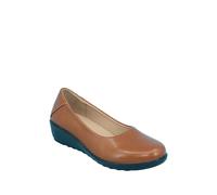 Chums Women's Dr Lightfoot Wide EE Fit Comfort Slip On Flexisole Shoes, Lightweight in Tan | Size: 6 Chums Tan 6