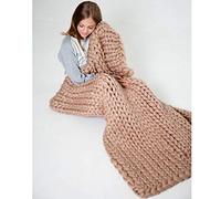 Chunky Knit Throw Blanket - Hand Knitted Soft & Fluffy Blanket for Couch & Bed - Thick Cozy Braided Knit Home Decor for All Seasons