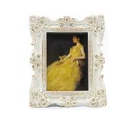 CISOO 2.5x3.5 Vintage Small Picture Frame, Antique Ornate White anad Gold Wallet Size Photo Frame, for Table Top and Wall Display, Decorative Floral Design Retro Home Decor, Photo Gallery Art