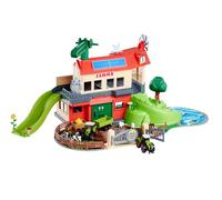 Claas Farmyard Playset includes 3 Vehicles