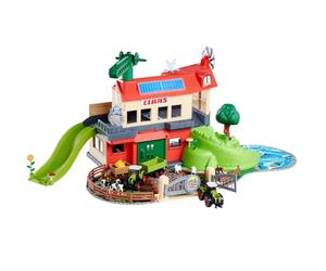 Claas Farmyard Playset includes 3 Vehicles